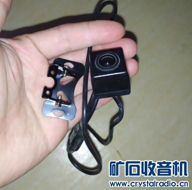 多功能守护者 融合太阳能人体感应灯、导航技术与智能家电的未来生活